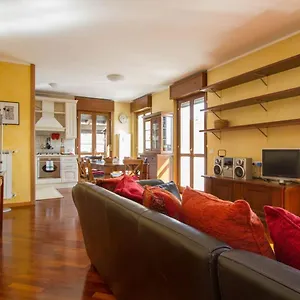 Casa Luminosa Con 2 Ed Terrazza Unica Italia