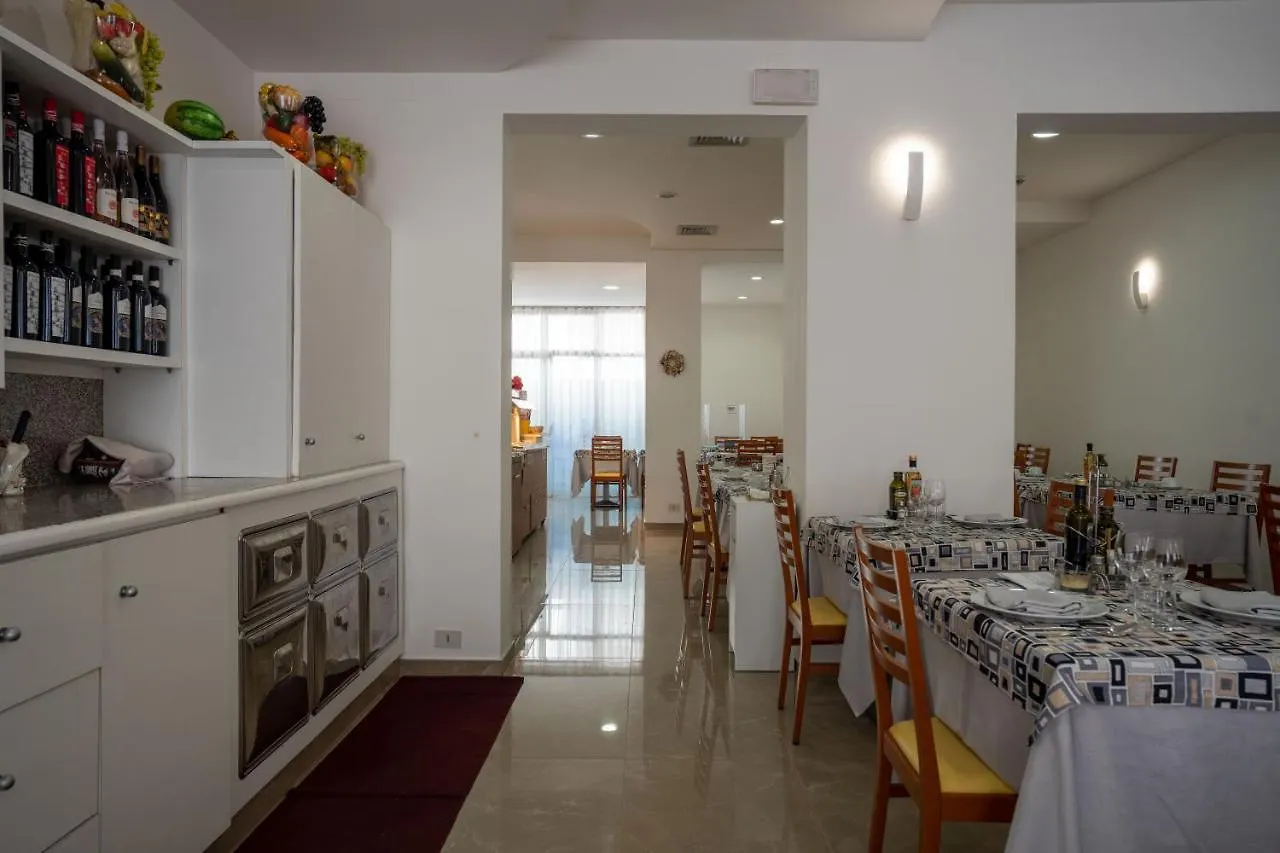 Hotel Eraclea Лидо-ди-Езоло