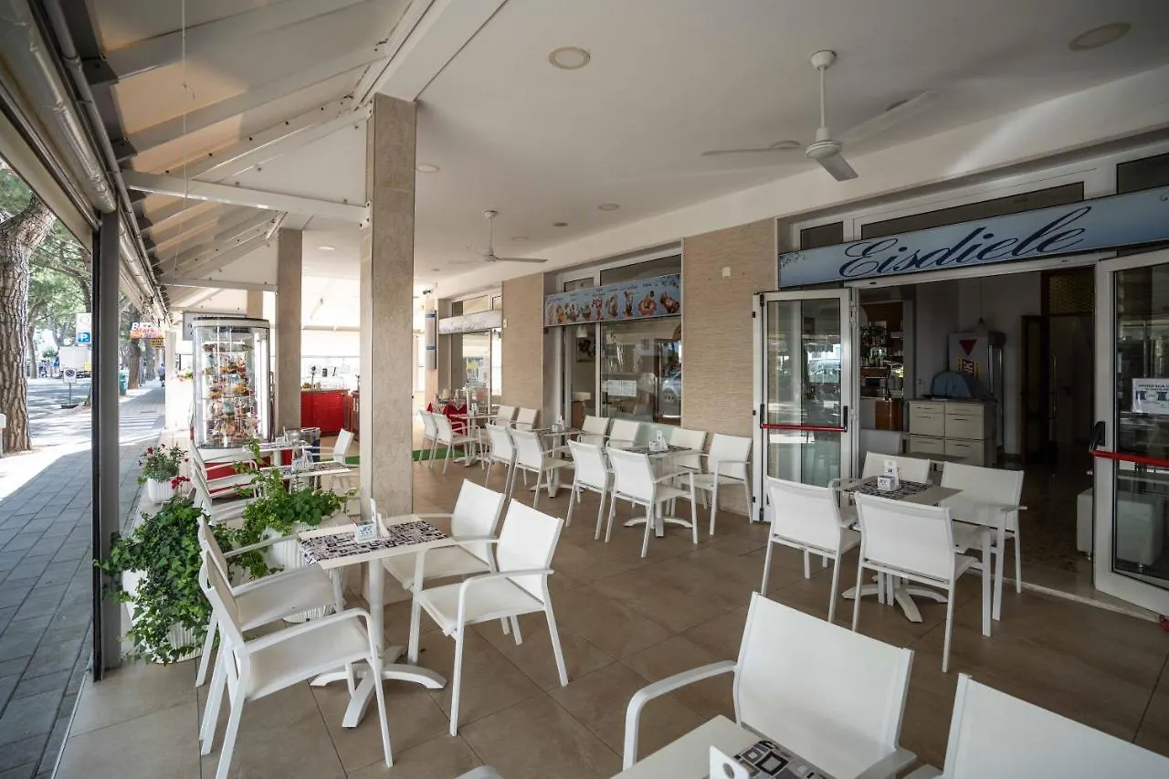 Hotel Eraclea Лидо-ди-Езоло