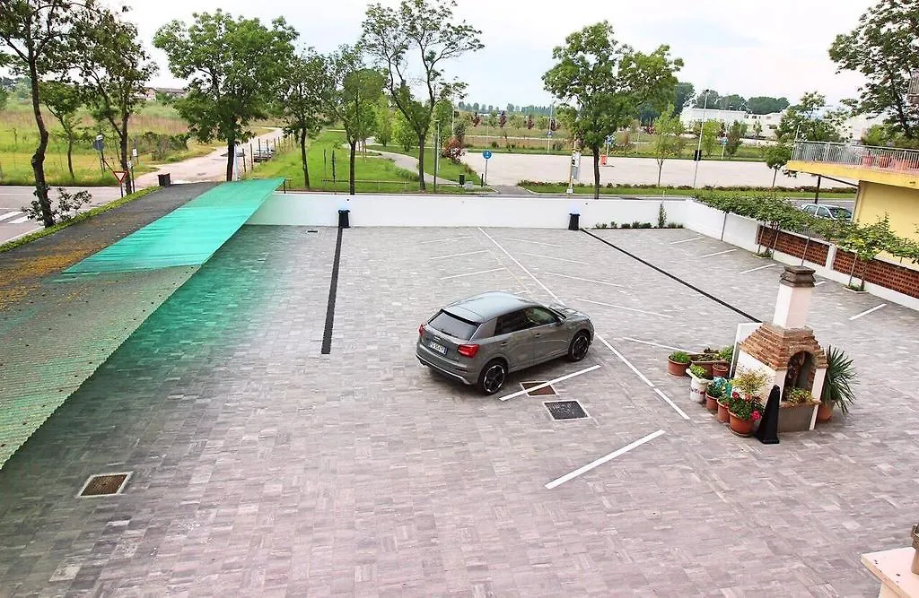 Hotel Eraclea Лидо-ди-Езоло Италия
